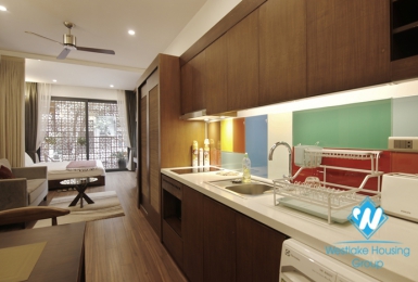 Studio apartment for rent in the center of Hai Ba Trung district next to Vincom Ba Trieu